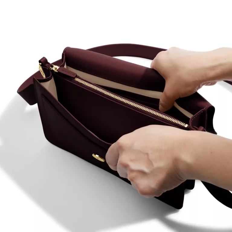How Do Factory Direct OEM Bag Producers Deliver Better Value?
